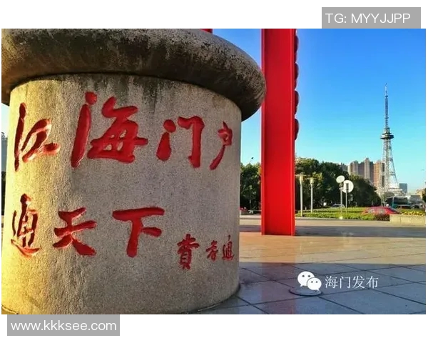 海门足球明星全景展示及其成就回顾详解 海门足球明星全景展示及其成就回顾详解