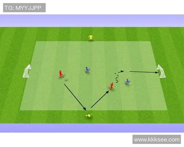 武汉足球队防守体系解析:战术布局与实战应用探讨 武汉足球队防守体系解析:战术布局与实战应用探讨