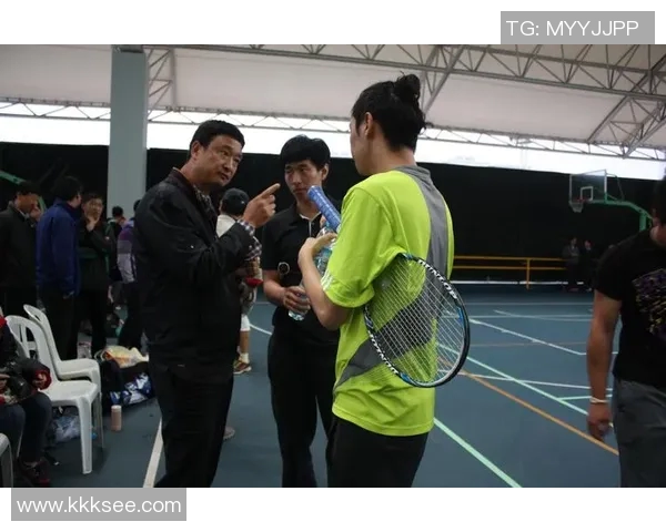 上海网球队在联赛中的团队协作表现分析与启示