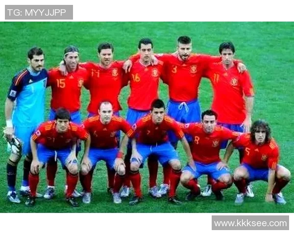 历届足球世界杯中的传奇球星与他们的辉煌瞬间回顾