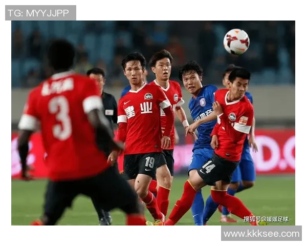 广州足球队心理素质分析:如何提升球队在比赛中的心理韧性与表现 广州足球队心理素质分析:如何提升球队在比赛中的心理韧性与表现