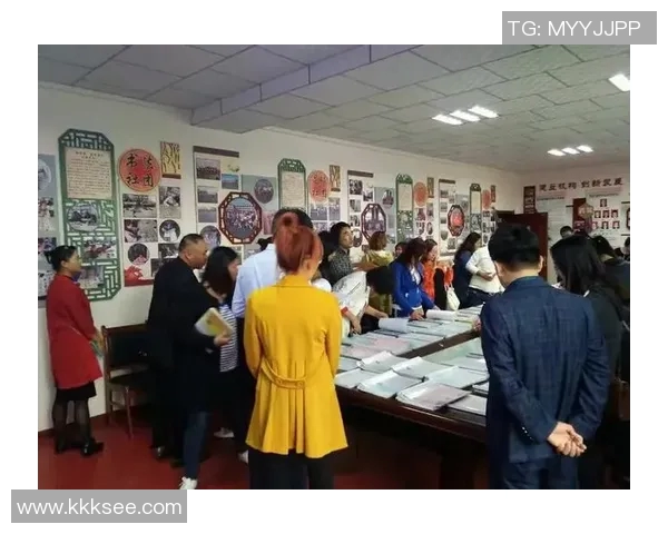 朗读者节目中揭晓的足球明星身份及其背后的故事揭秘