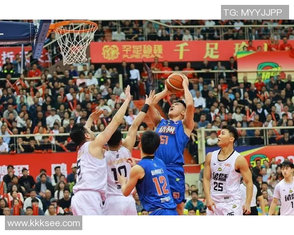 杭州篮球队实力突围引发热议球迷期待新赛季表现大变革