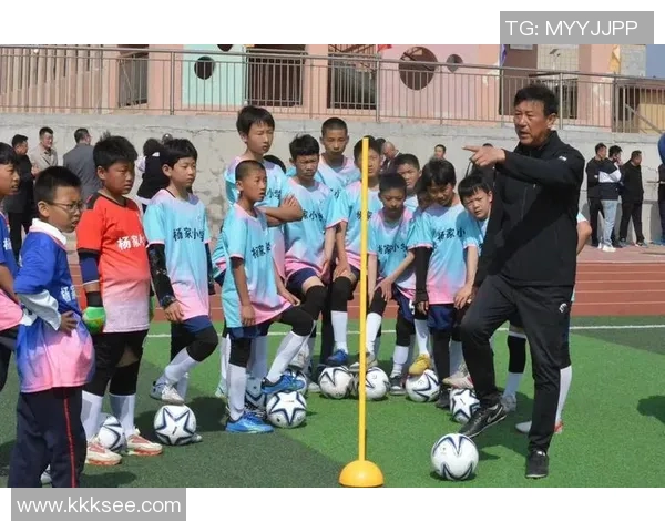 瓦房店足球明星崛起之路探秘与未来发展展望 瓦房店足球明星崛起之路探秘与未来发展展望