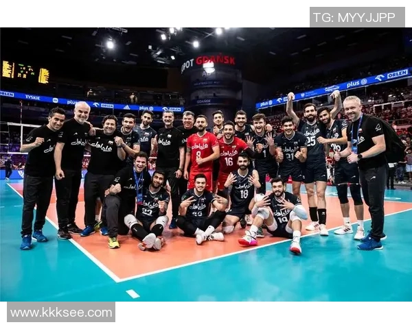 武汉网球队在总决赛积分榜中以100分稳居第一名展现强劲实力